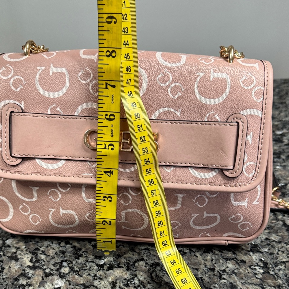 GUESS Blush Logo Chain Shoulder Bag EUC - Picture 12 of 16